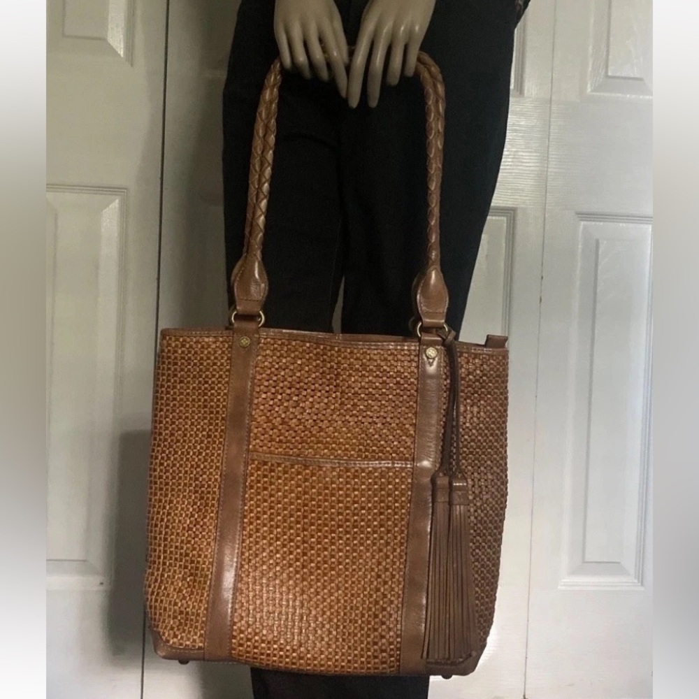 Patricia Nash Tan Woven Tote Bag(zip does not work)